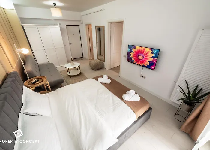 Modern Studio Near Liberty Mall