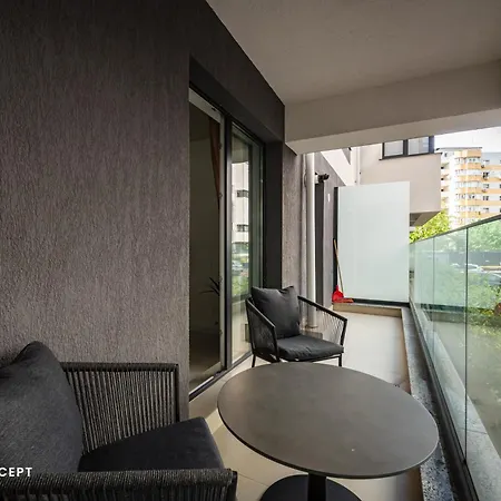 Xcentral With Balcony Appartamento *